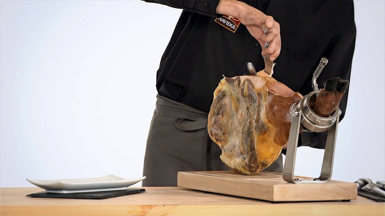 como partir una paletilla de jamon