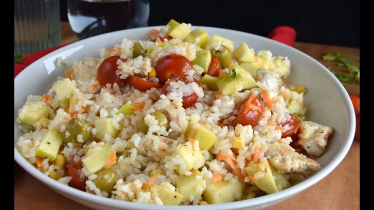 ensalada de arroz con pollo y manzana