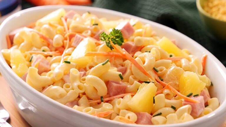 ensalada de pasta tropical con piña