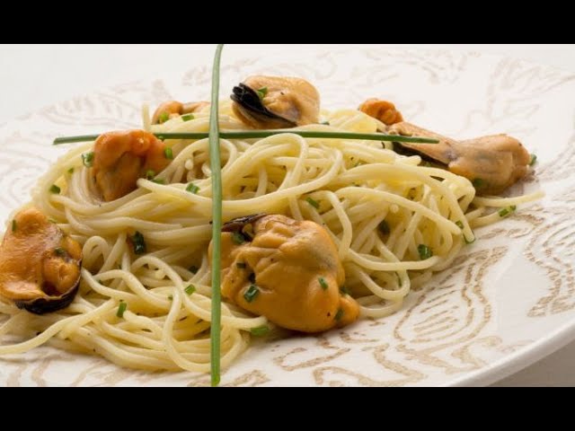 espaguetis con mejillones y gambas arguiñano