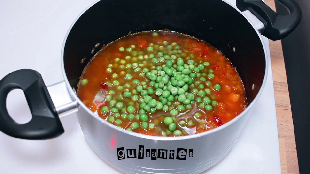 guiso de patatas con guisantes y zanahorias