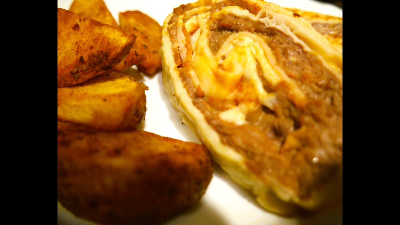hojaldre relleno de carne picada bacon y queso