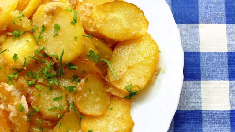 patatas fritas con ajo y perejil