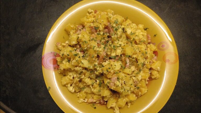 patatas revueltas con huevo y bacon