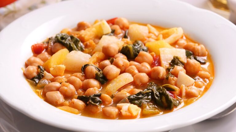 potaje de garbanzos con bacalao de la abuela